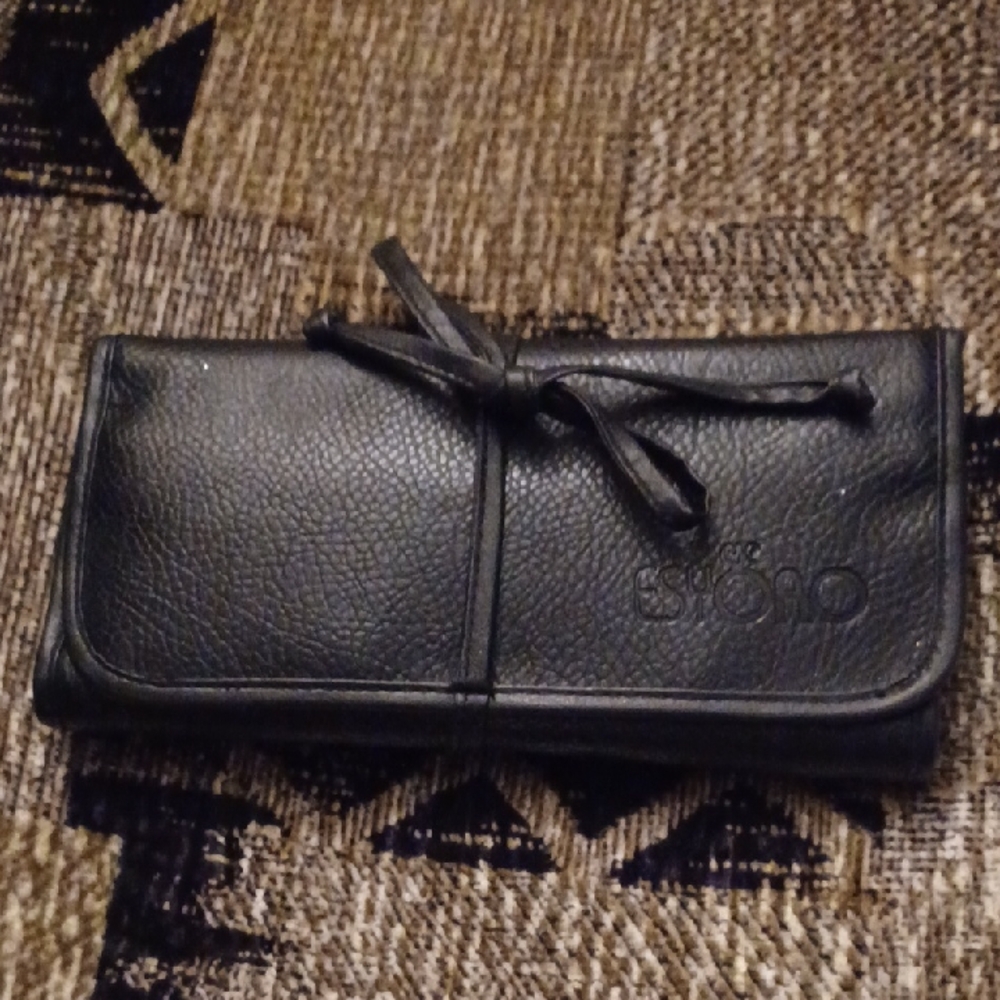 4/$40 New Black Leather-Like Makeup Brush Case With 6 Brushes & 3 Replacements